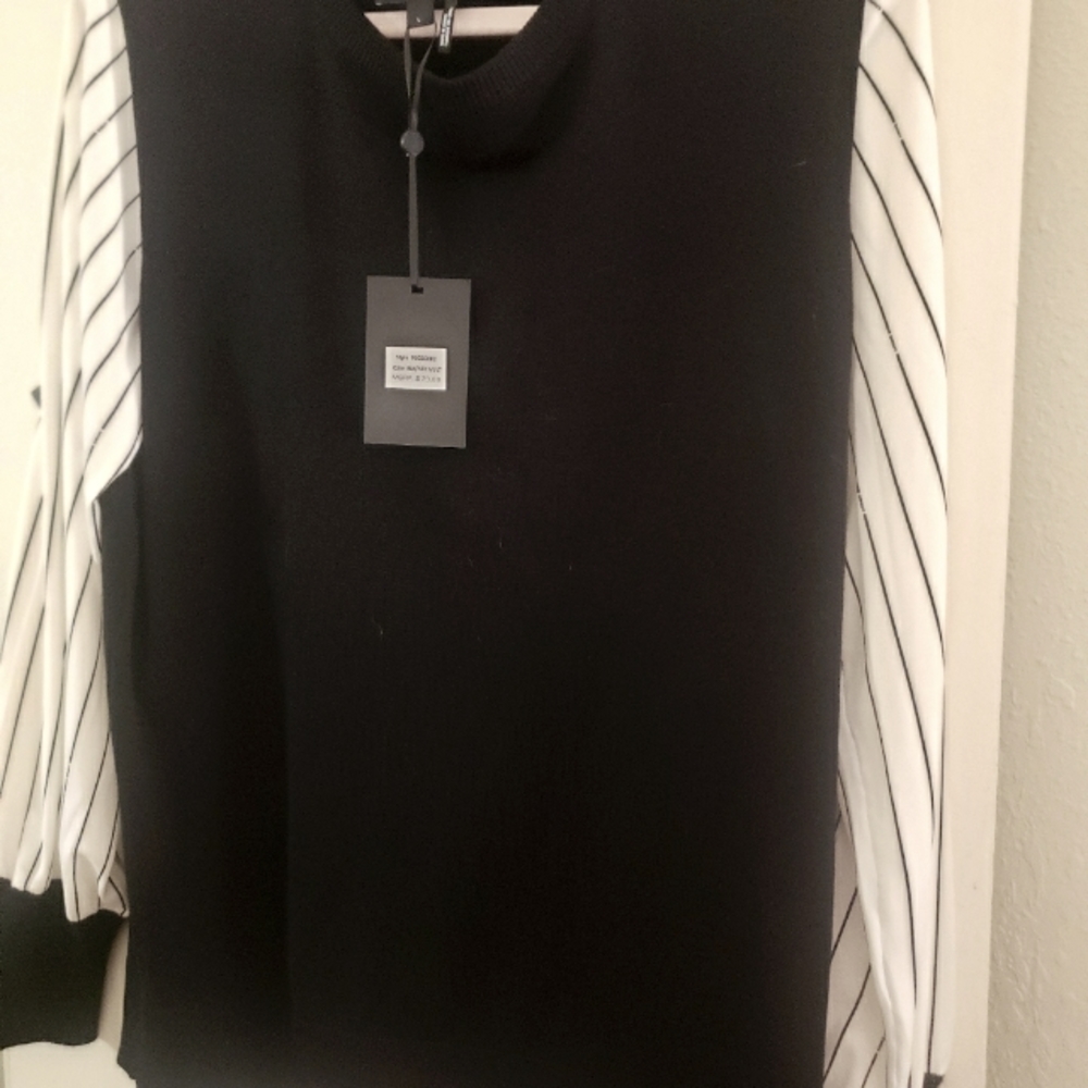 DKNY NWT Black Cardigan